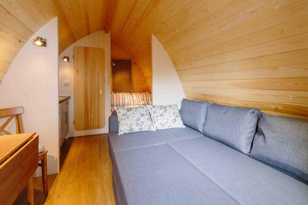 Lupin Glamping Pod Hotel Cheltenham Eksteriør billede
