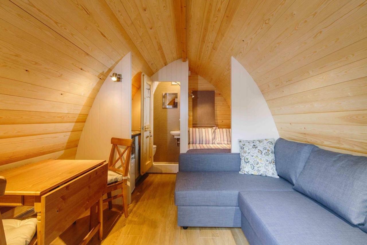 Lupin Glamping Pod Hotel Cheltenham Eksteriør billede